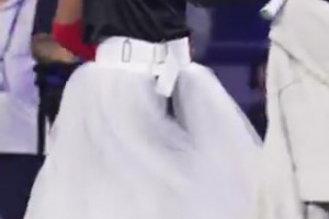 帕尔马vs拉齐奥免费观看高清_帕尔马vs拉齐奥在线直播_帕尔马vs拉齐奥全场回放免费观看这啥啊？大坂直美换了艾弗森同款发型+穿搭…还配个白裙子…