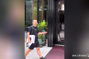 马拉加vs桑坦德竞技直播今日免费_马拉加vs桑坦德竞技免费直播高清_马拉加vs桑坦德竞技在线观看徐静雨VS库里！二人PK三分！门长19中0！库里顶住压力险胜！
