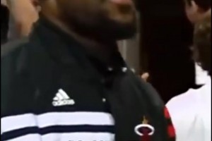 尼斯vs勒芒比赛录像回放_尼斯vs勒芒在线观看_尼斯vs勒芒全场免费直播林书豪谈与热火时期的詹姆斯对位：他就是天生的肌肉“怪物”